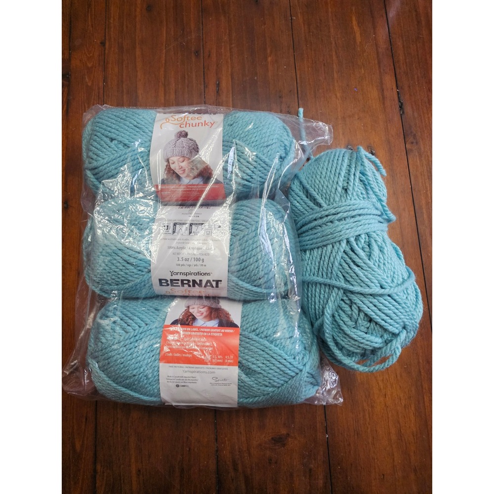 Bernat Softee Chunky Yarn Aqua‎ 161128 Super Bulky 100% Acrylic 4 Skeins Total